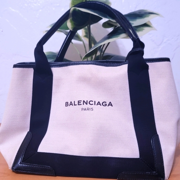 Balenciaga Tote Bag - Picture 1 of 17